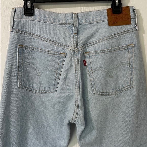 Levi's 501 Skinny Premium Light Wash Button Fly Straight Leg Distressed Denim 28 - Picture 6 of 13